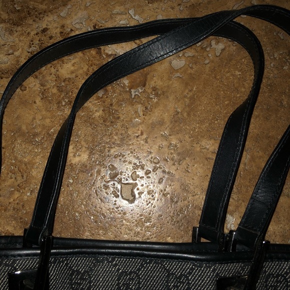 SOLD —Authentic Gucci compact tote - Picture 5 of 7